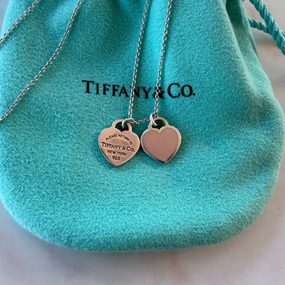 Tiffany & Co. mini hearts necklace - Picture 2 of 4